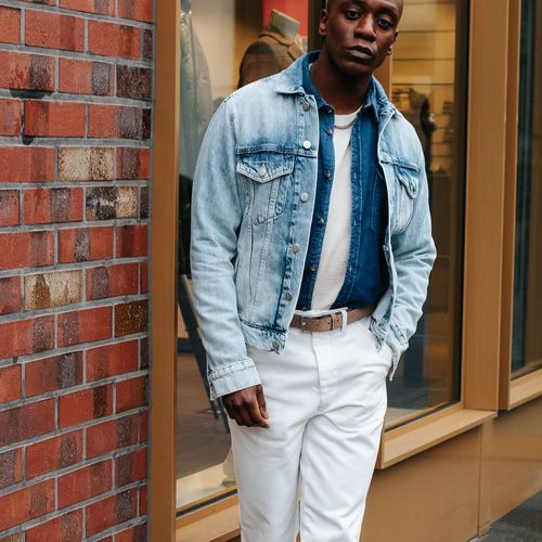 Denim Days! 💙 Ob als lässige Jeans oder coole Jacke, Denim lässt sich vielseitig kombinieren. Sie lässt sich jedem Trend...