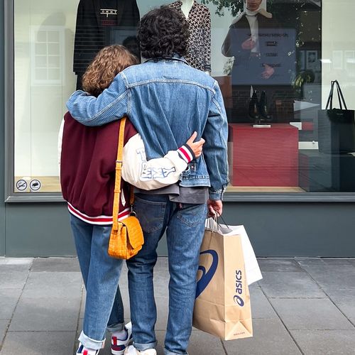 Happy Weekend! ✨ Verbringt mit euren Liebsten einen entspannten Shopping-Tag bei uns und entdeckt tolle Angebote bei...